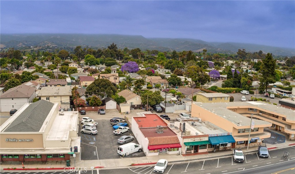 5748 Hollister Avenue