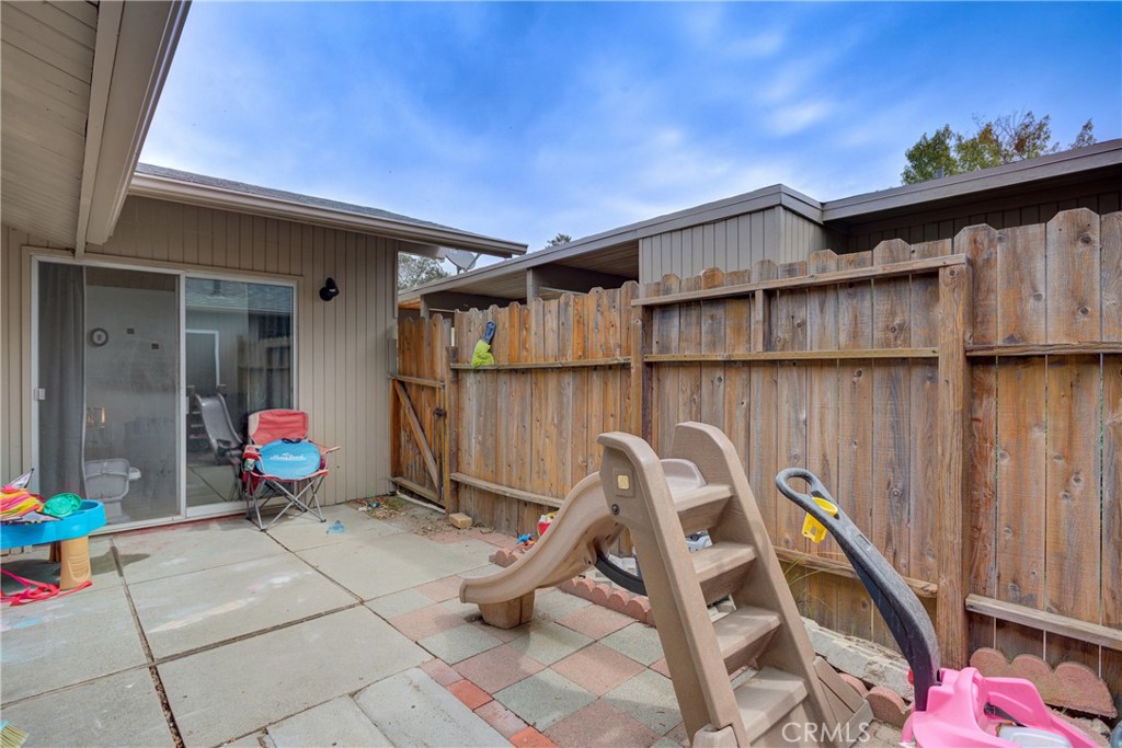 1544 1546 Oak Street