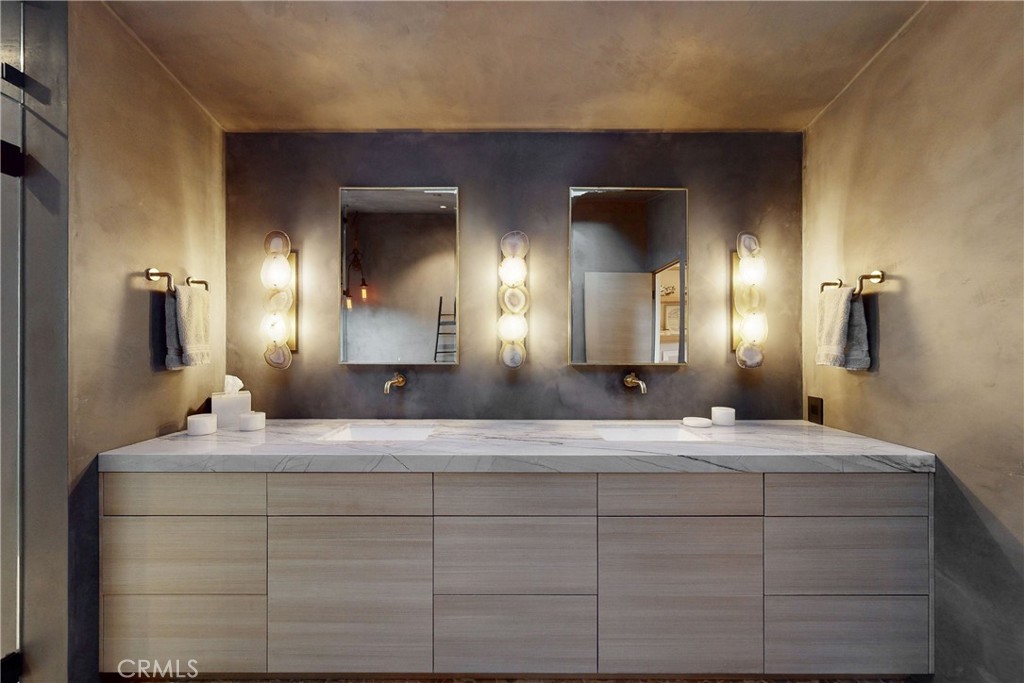 670 Santa Lucia Avenue