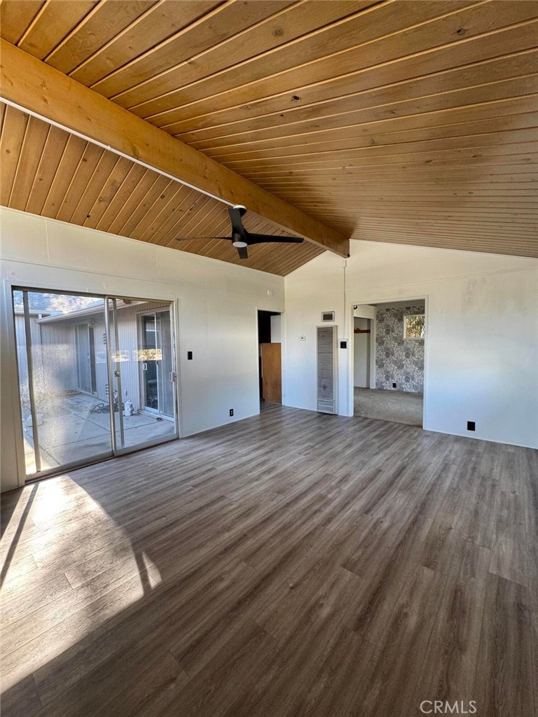 1544 Oak