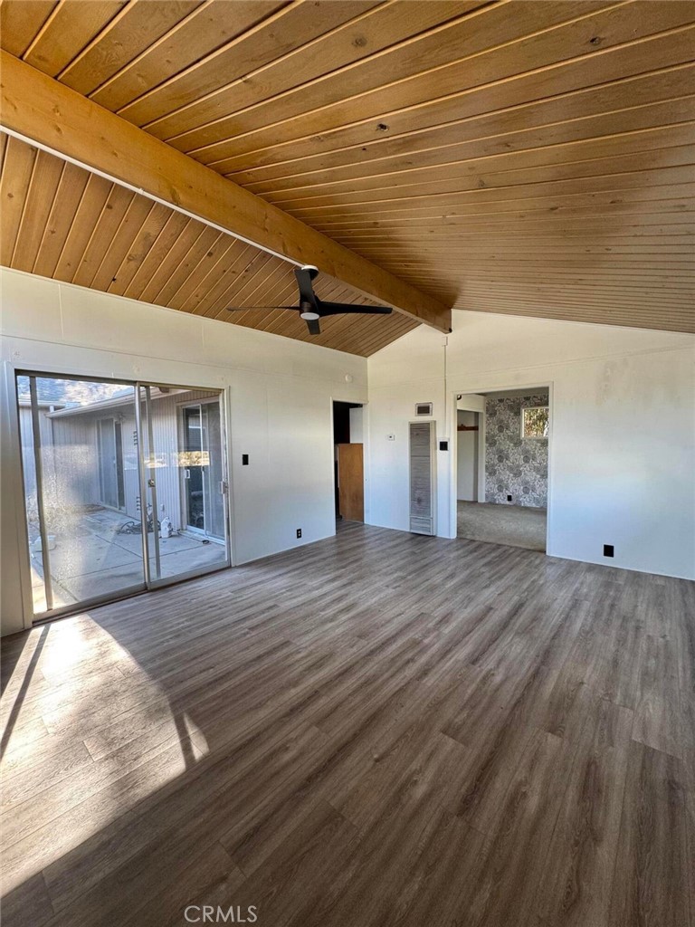 1544 Oak