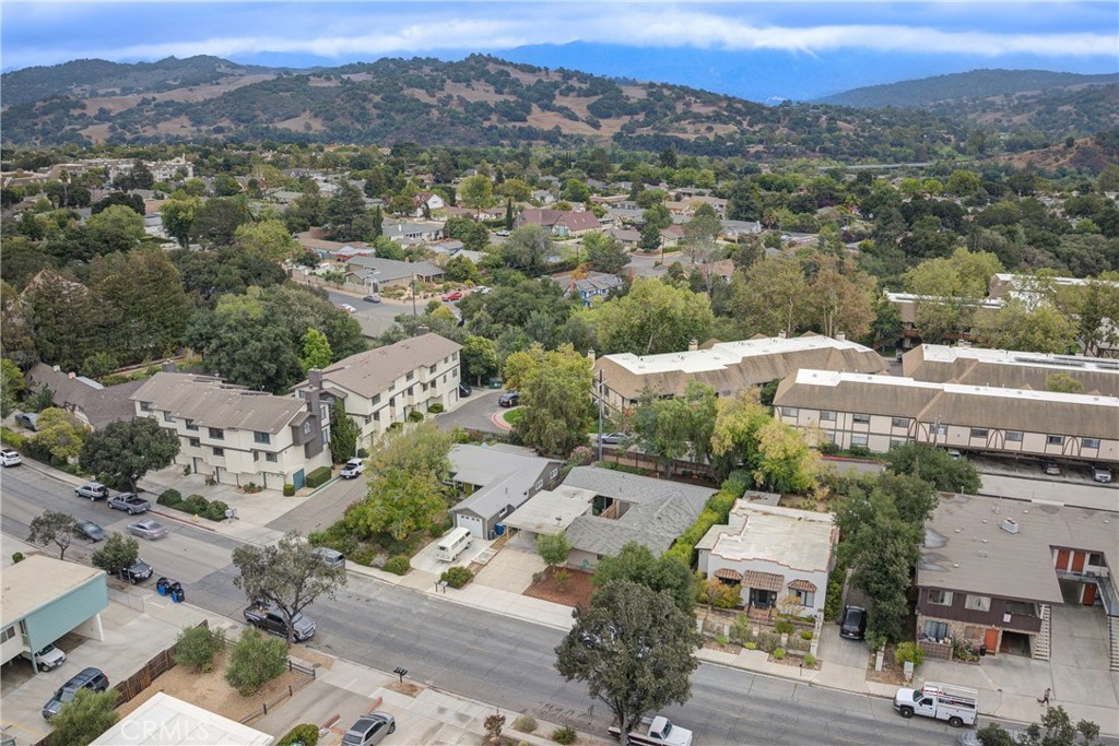 1544 Oak