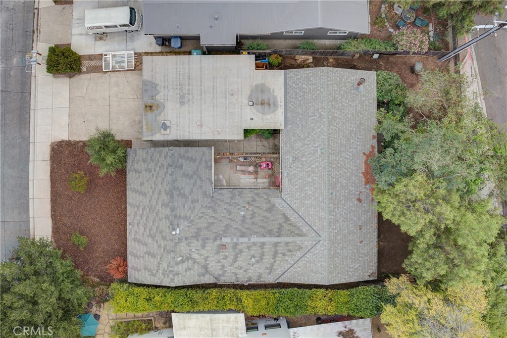 1544 Oak