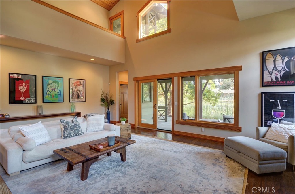 2303 Sanderling Court