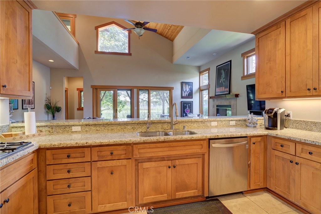 2303 Sanderling Court