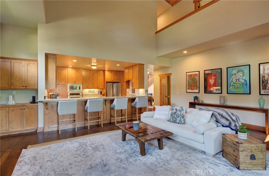 2303 Sanderling Court