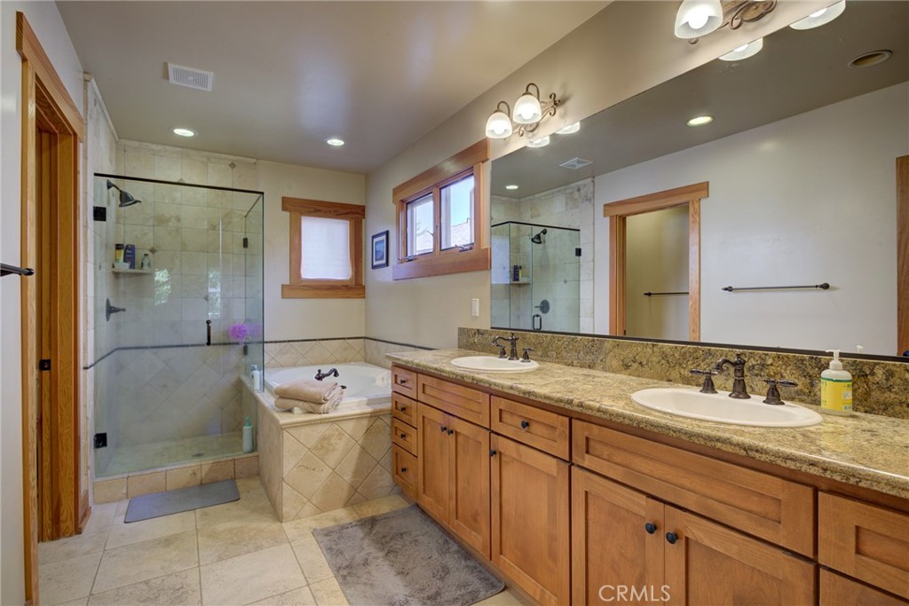 2303 Sanderling Court