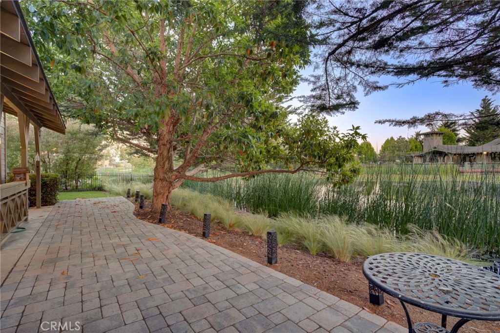 2303 Sanderling Court