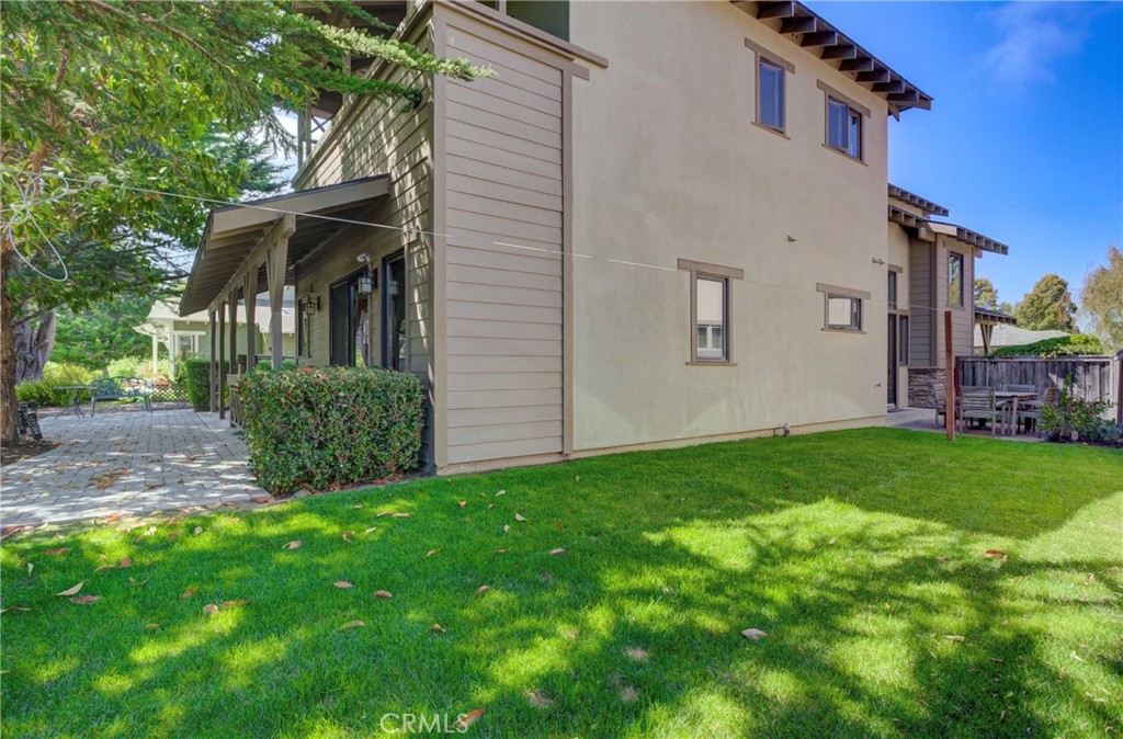 2303 Sanderling Court