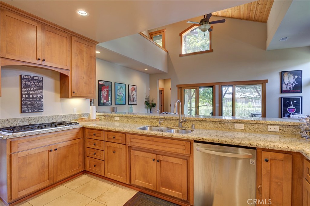 2303 Sanderling Court