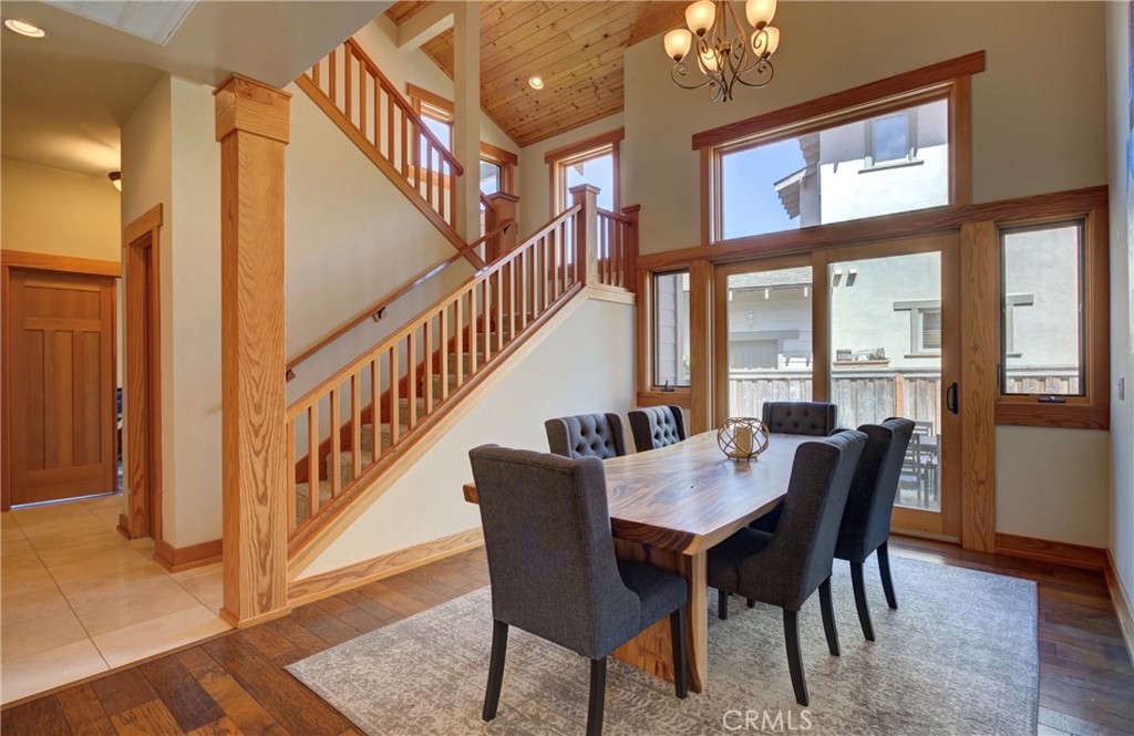 2303 Sanderling Court