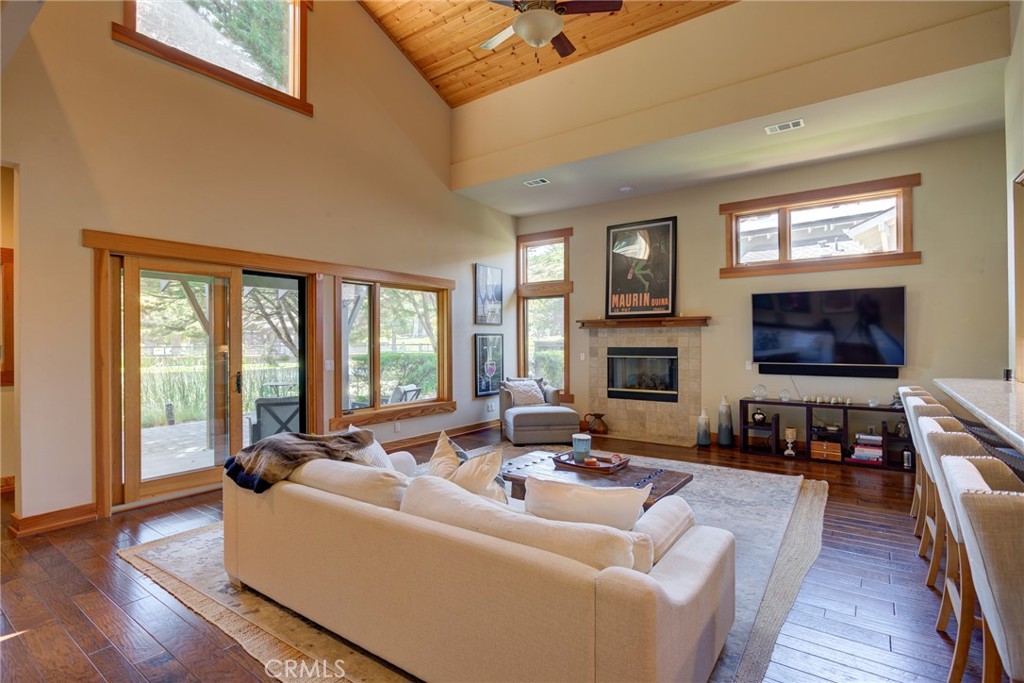 2303 Sanderling Court
