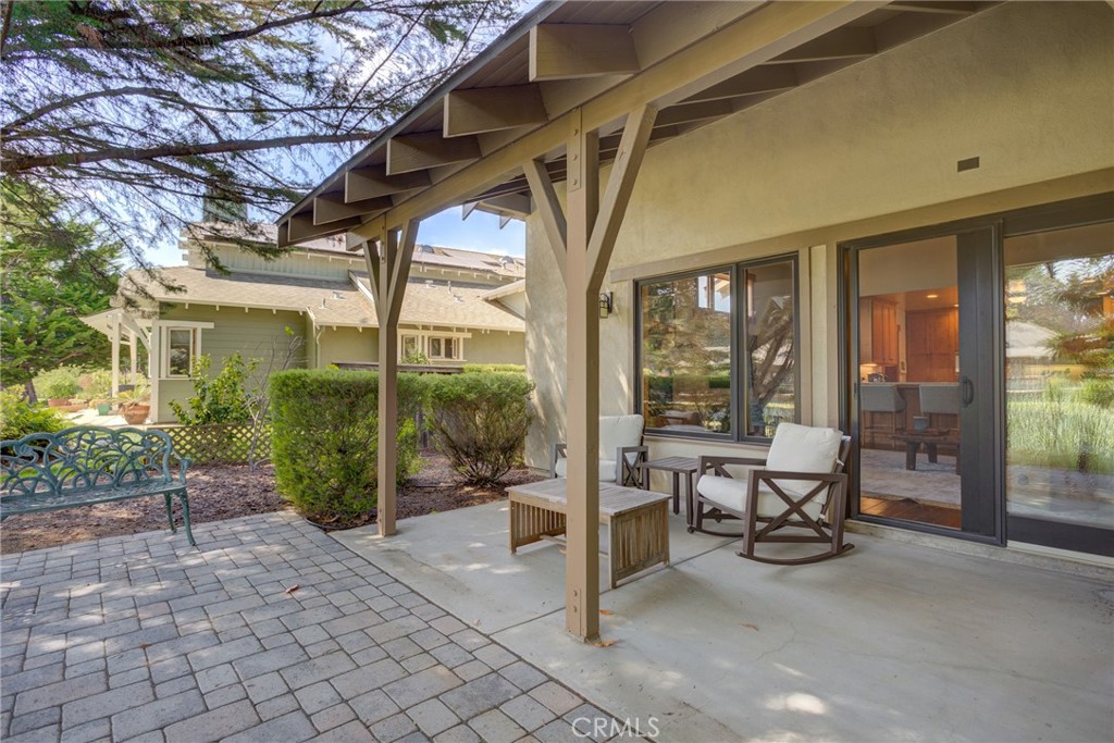 2303 Sanderling Court