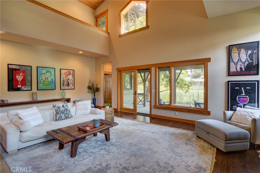 2303 Sanderling Court