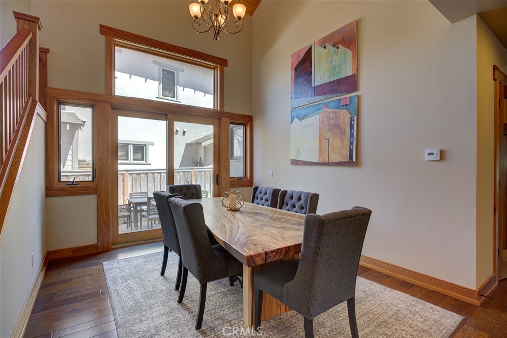 2303 Sanderling Court