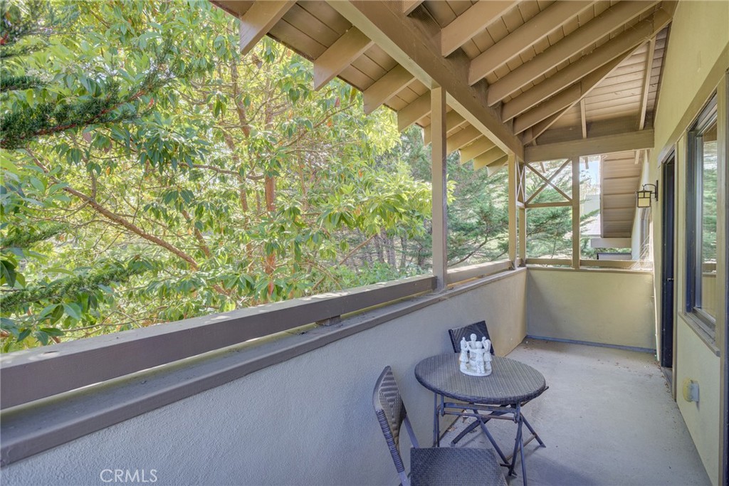 2303 Sanderling Court