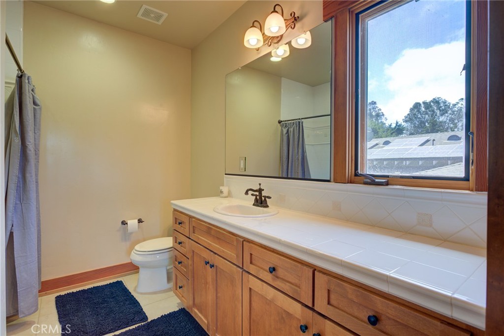 2303 Sanderling Court