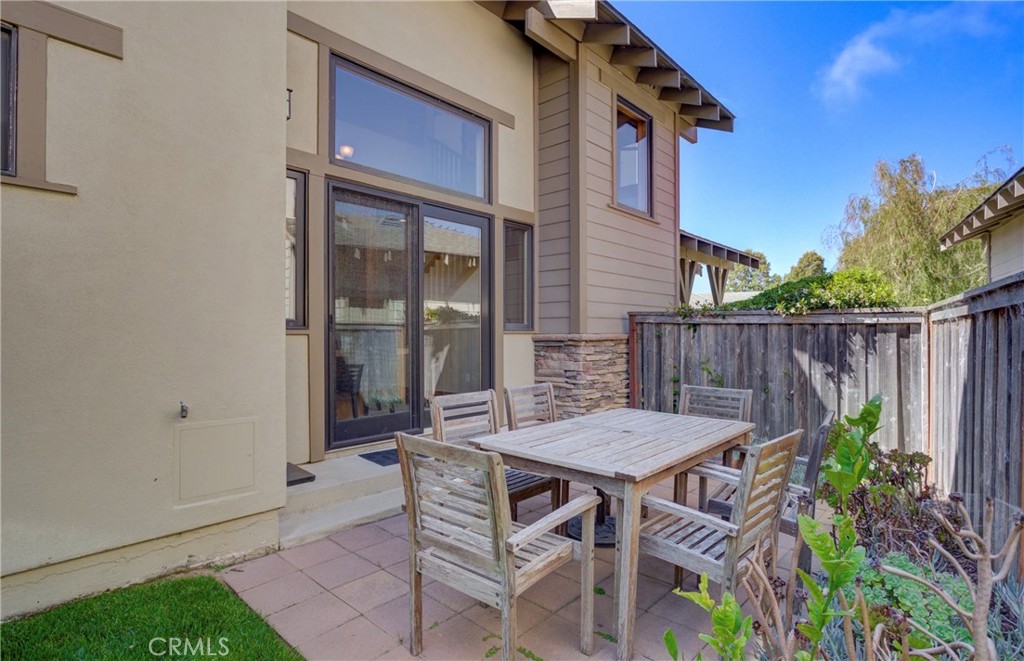 2303 Sanderling Court