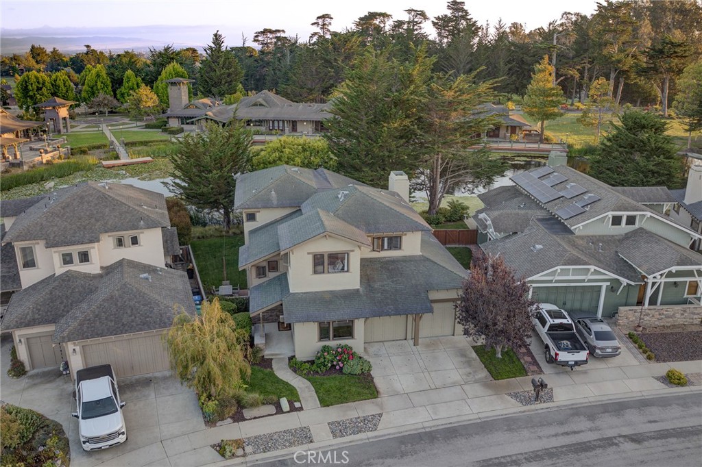 2303 Sanderling Court
