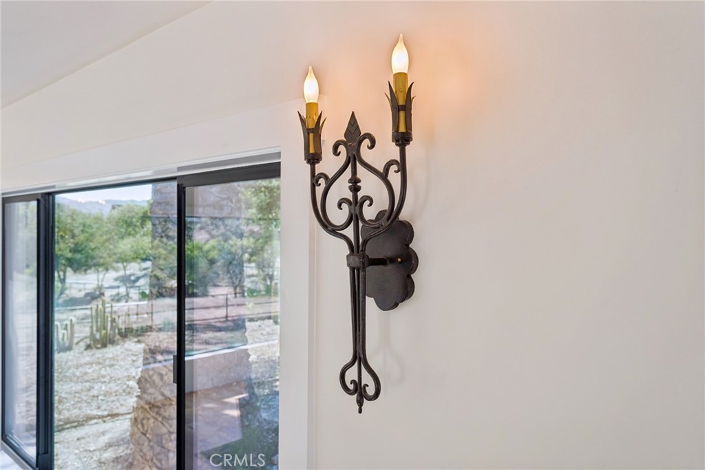 970 College Canyon