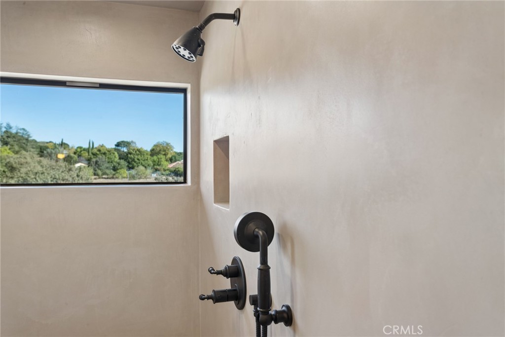 970 College Canyon