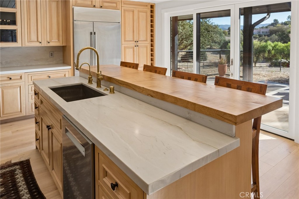 970 College Canyon