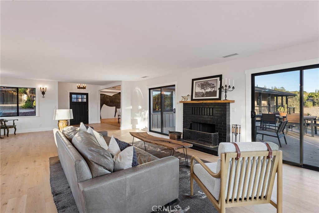 970 College Canyon