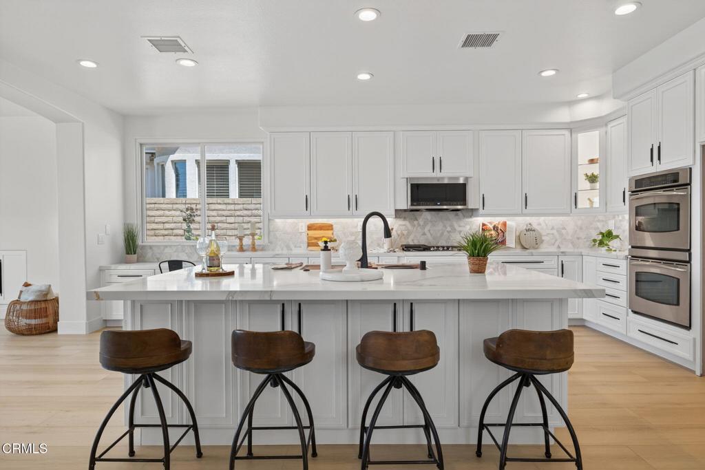 2967 Avenida De Autlan