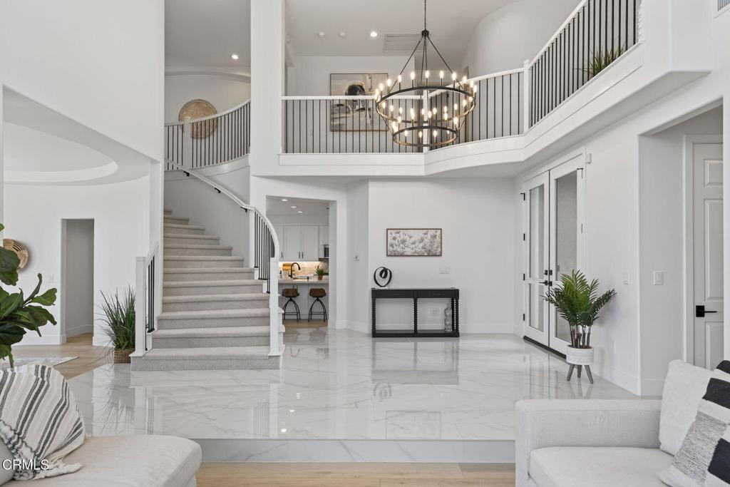 2967 Avenida De Autlan