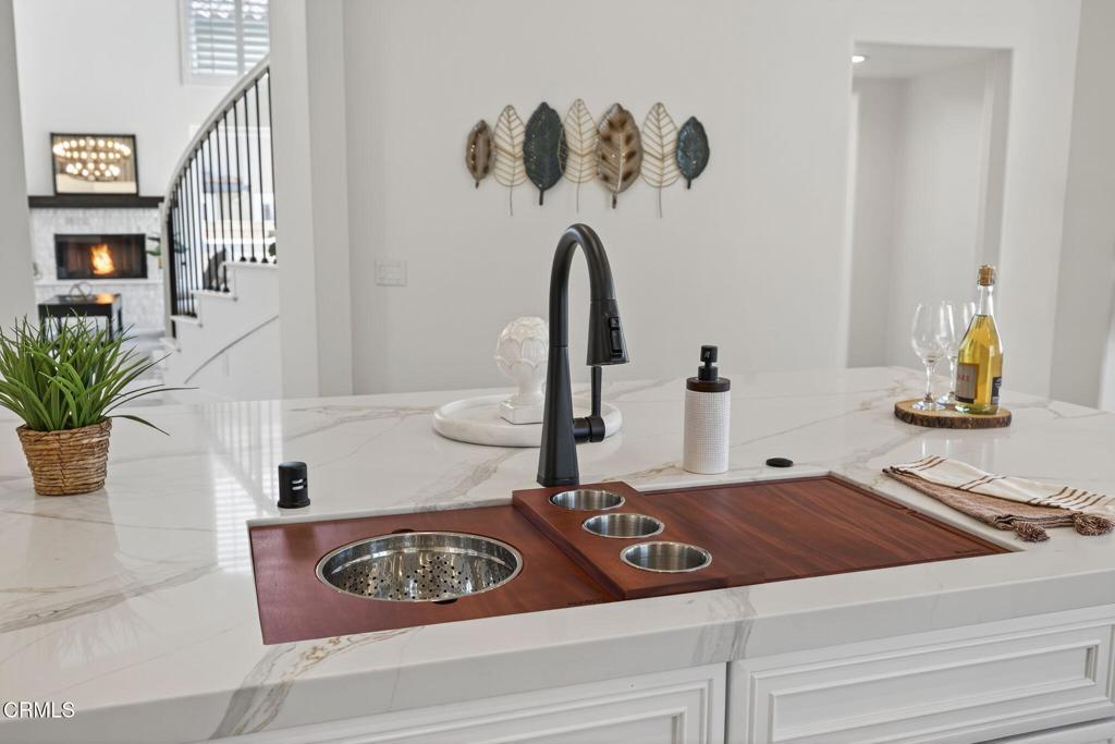 2967 Avenida De Autlan