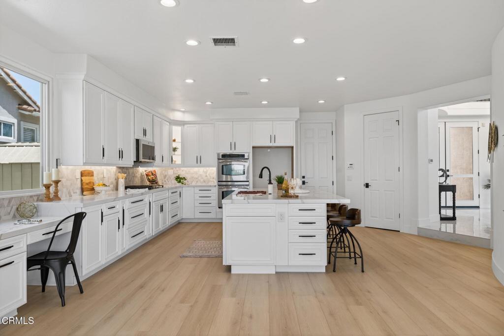 2967 Avenida De Autlan