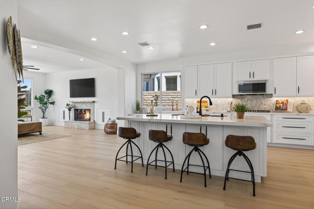 2967 Avenida De Autlan