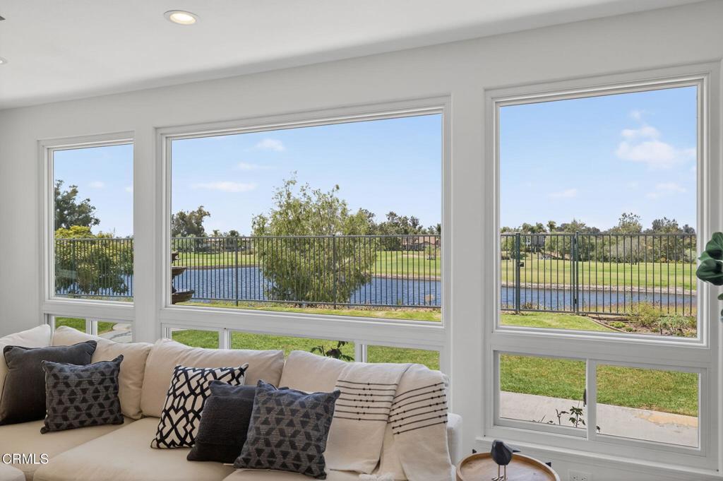 2967 Avenida De Autlan