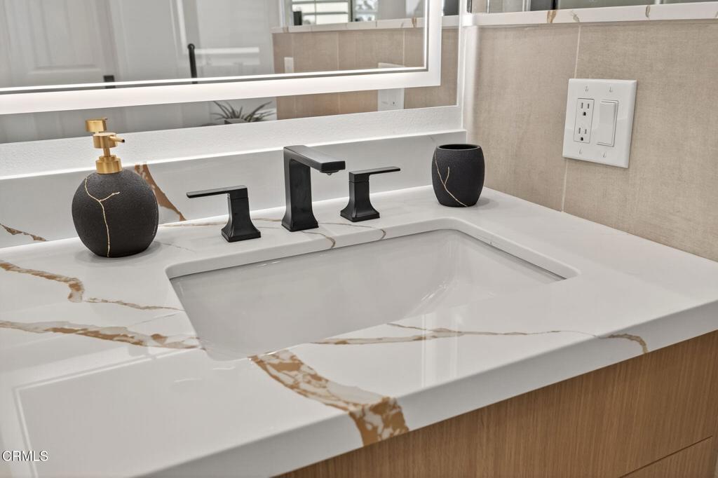 2967 Avenida De Autlan