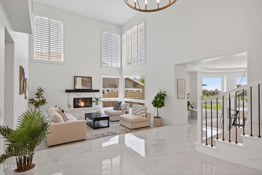 2967 Avenida De Autlan