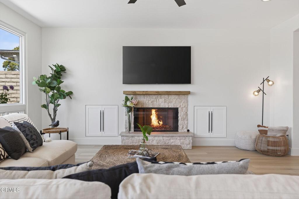 2967 Avenida De Autlan