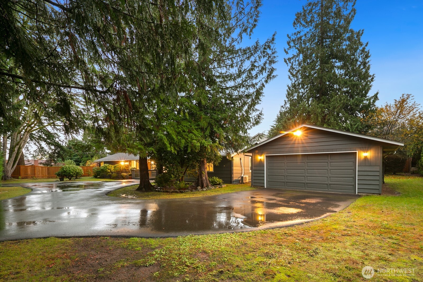 10 146th Street SW