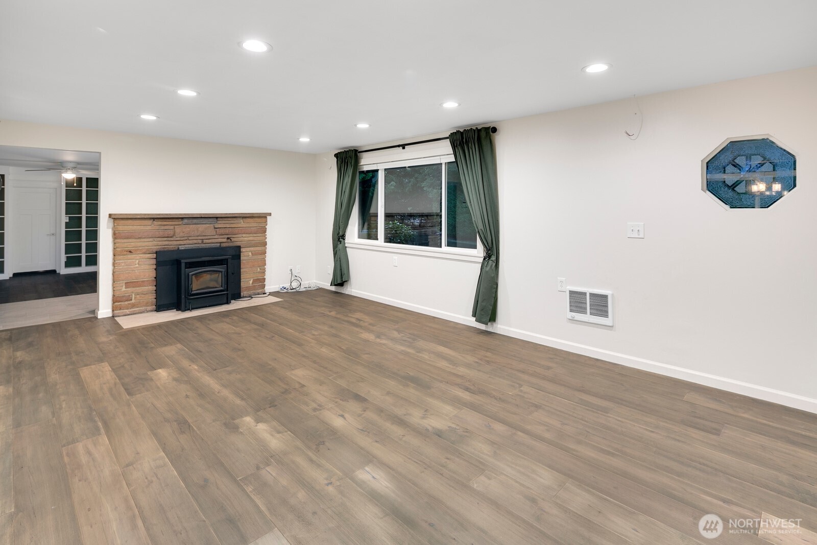 10 146th Street SW