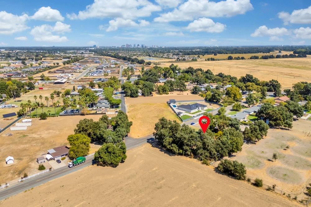 2515 Davis Road