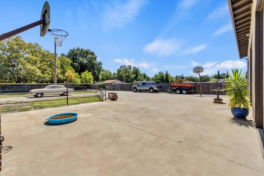 3400 Partridge Avenue