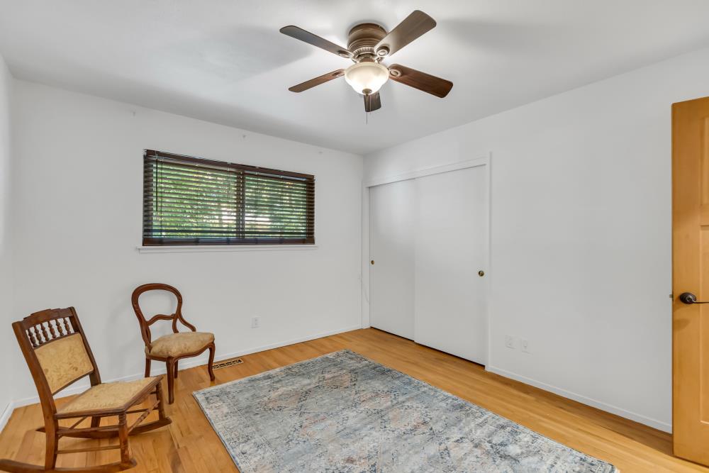 1813 Deerwood Circle