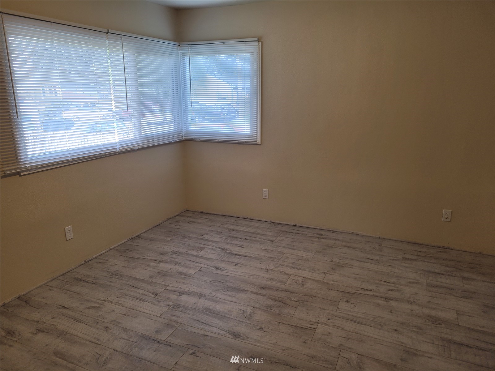 11212 & 11214 Kline Street SW