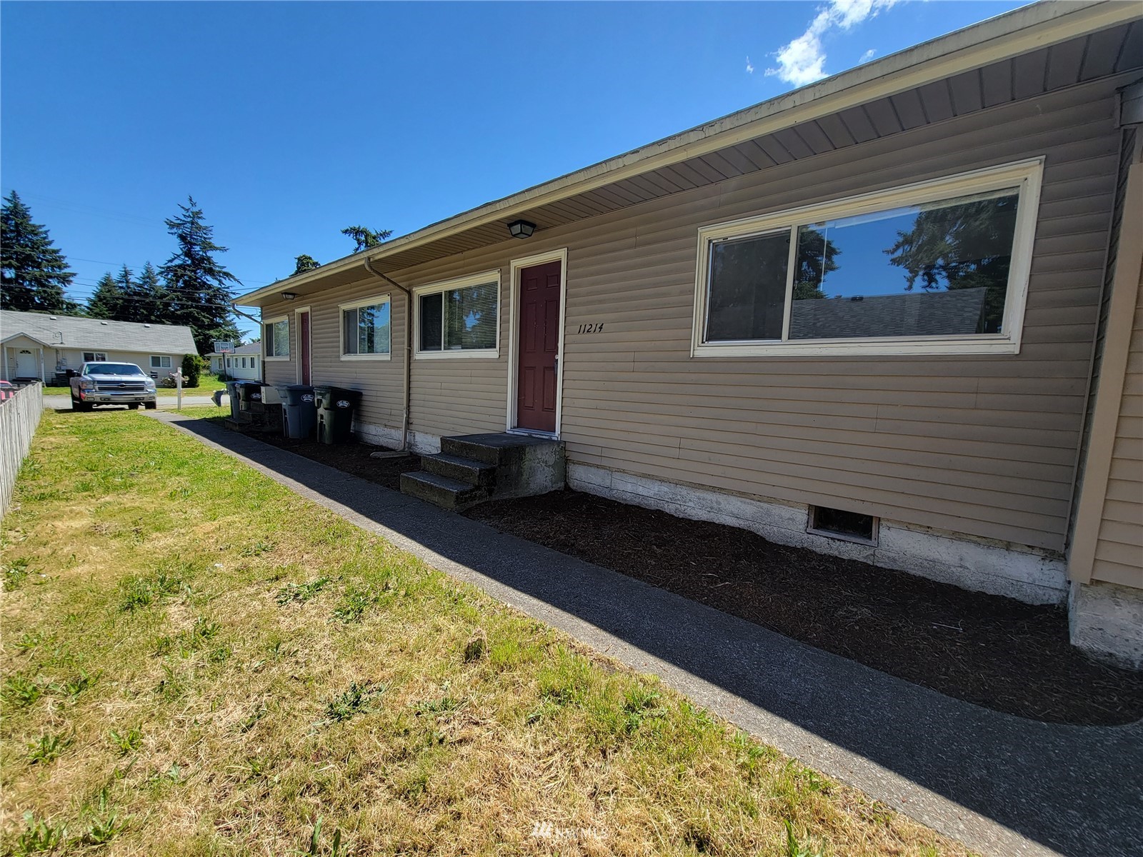 11212 & 11214 Kline Street SW