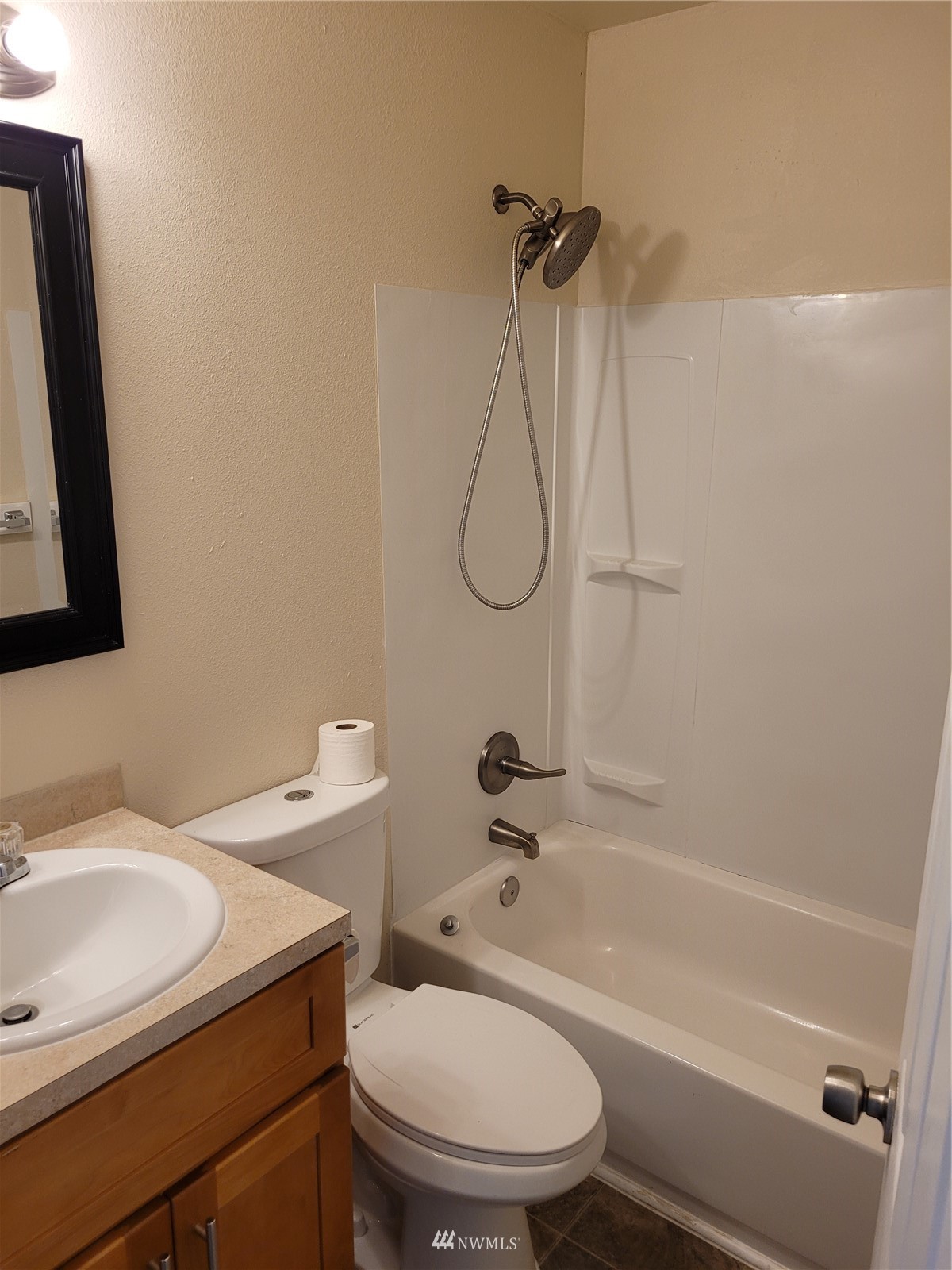 11212 & 11214 Kline Street SW