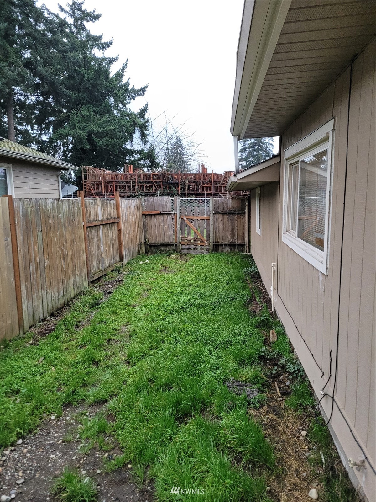 11212 & 11214 Kline Street SW