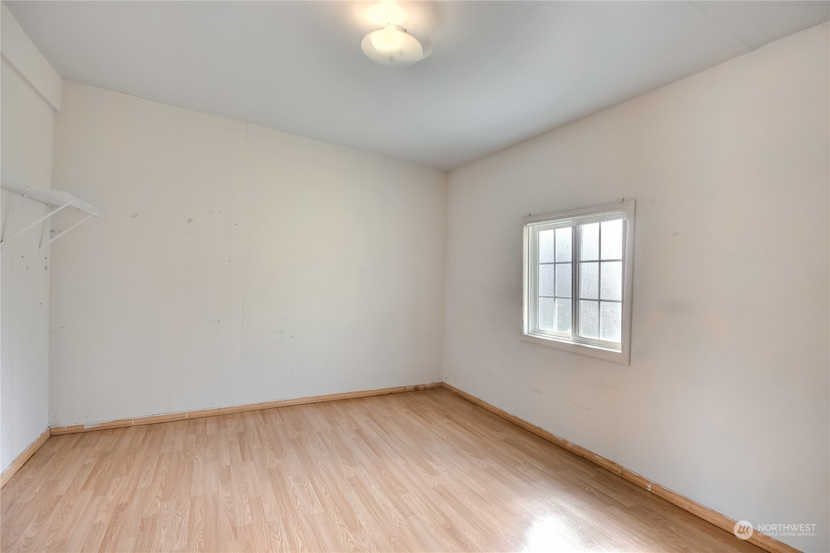 2512 NE Barnett Street