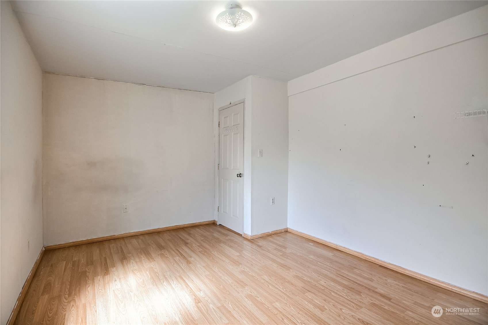 2512 NE Barnett Street