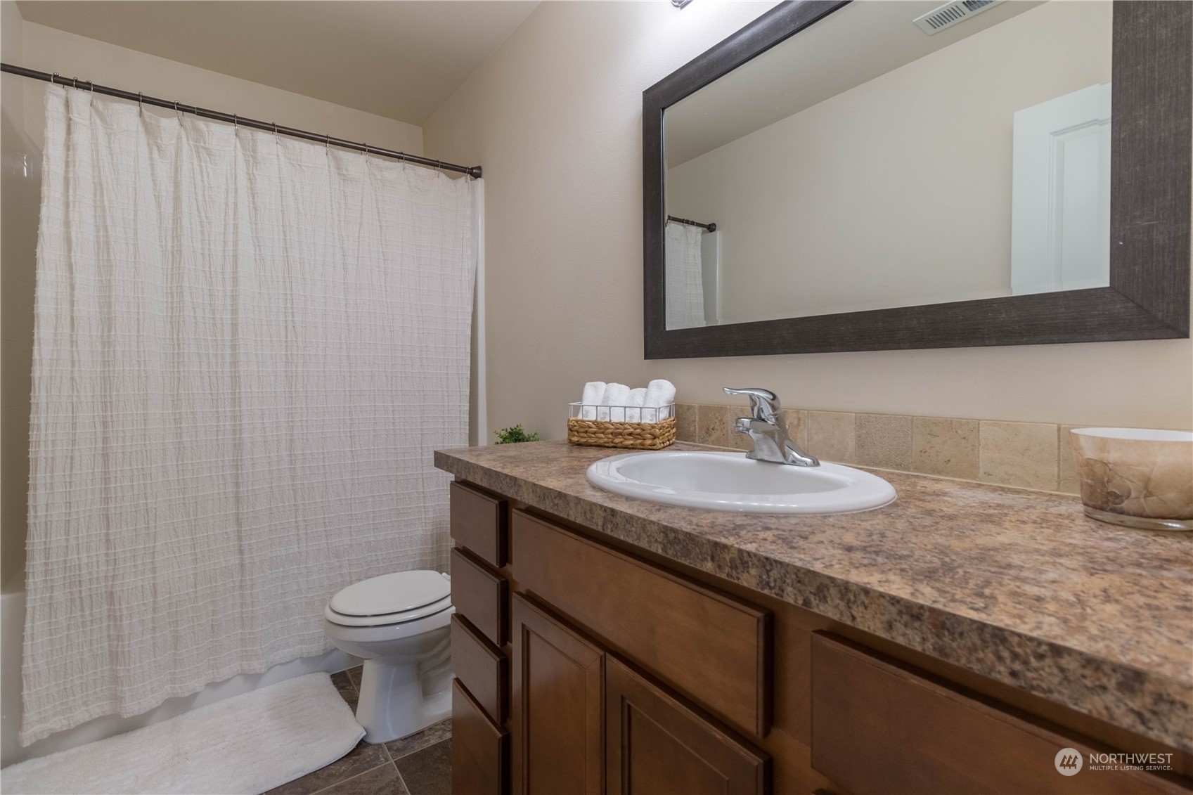 1746 180th Street Ct E