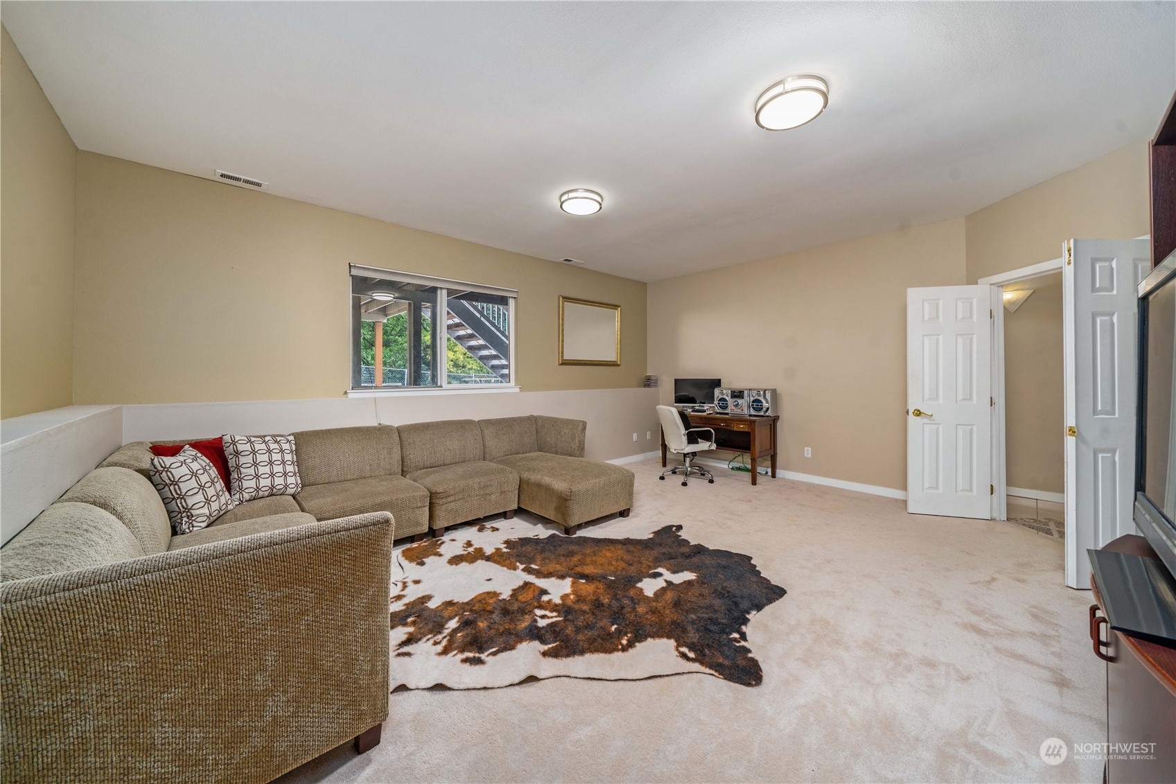 19410 6th Avenue S, -2150