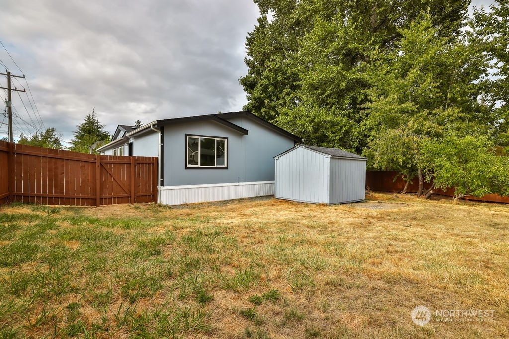 11826 Military Road S